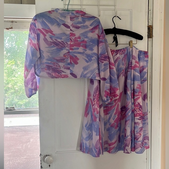 Repurposed vintage 2 piece crop + skirt - Picture 4 of 4